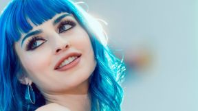 Blue-haired soloing goddess Jewelz Blu demonstrates her skills
