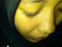 indonesian- nining jilbab goyang