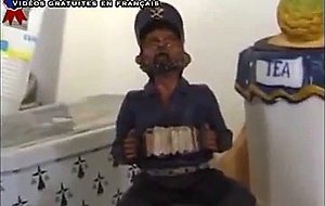 Tante et son neveu - video en Francais