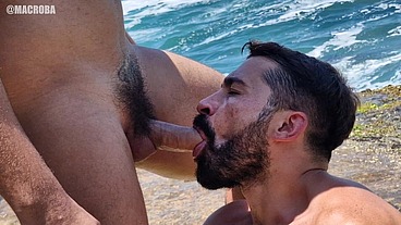 cruising en la playa macroba yuri