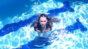 Latex body Underwater Jessica Bunny