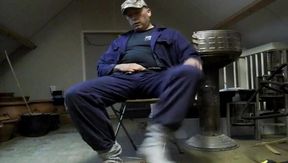 Big-Cock Farmer Daddy Jerks Off