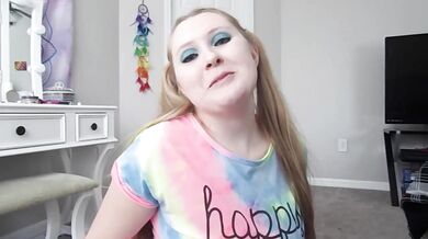 Horny Rave Babe Wants To Fuck