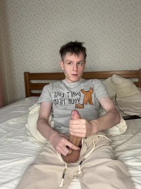 Three Days Abstinence Ends in Twink Bed Flooding