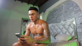 Aron Bolt Private Show