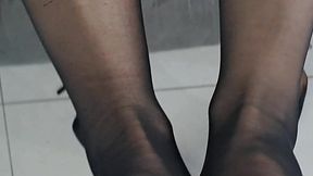 je me fait baiser le cul et recois une bonne ejac pars trans