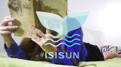 Receiving a creampie while reading