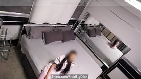 Me follo a la chica que trabaja en mi casa limpiando mi casa le ofrezco dinero a cambio de sexo y luego me corro en sus pechos naturales despues de una rica paja cubana