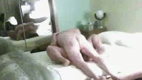 Cougar brunette lady caught me in the room and rode me
