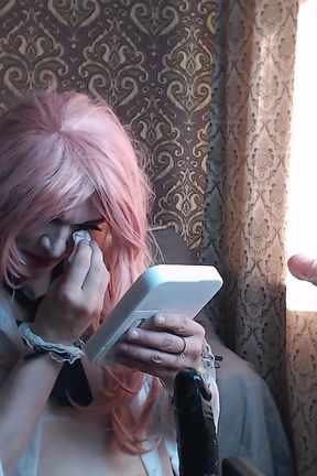 Sucks a Dildo From a Fucking Machine