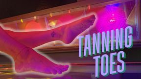Tanning Toes ( Luxy Foot Worship )