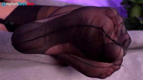 Sexy teen Katy in cuban stockings points her feet your face