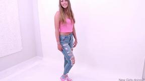 ”Cute 18yo Beauty gets pussyfucked at audition”