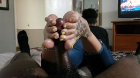 Sole Siren yellow toes footjob video 1