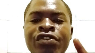 Phim công khai cảnh những người đồng tính nam trẻ tuổi trưởng thành bị cưỡng hiếp dã man.