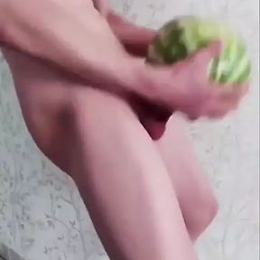 I love eating fruit: Horny at home, I fuck a watermelon before college