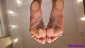 Big Soles on Glass - 4K MP4