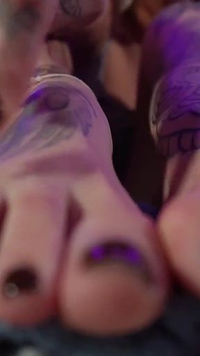 JOI Sweaty Stinky Feet Worship