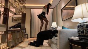 Queen sailor uniform master not only trains piggyback, but also likes to ride on ponyboy while climbing ponyplay #CL054