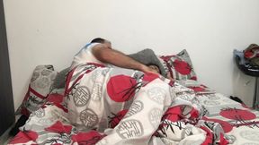 I give my husband&#039;s dick a blowjob and we make horny video.