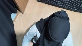 a work colleague invited me to his boarding house and it turned out there was