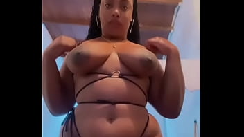 Karen la puta de Colombia showing her big ads and boobs