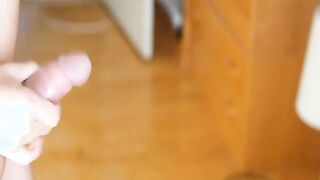 Twink Creamy Orgasm with a Buttplug