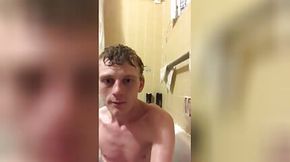 Twink tub time