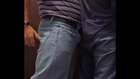 DESPUES DE UNA NOCHE ALOCADA EN LA FIESTA EL DEPORTISTA DE LA UNIVERSIDAD ME FOLLA SALVAJEMENTE