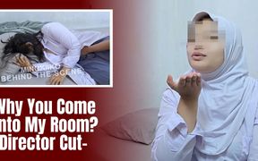 Asian Hijab Girl Surprised by Her Step Brother When I Am Change My Clothes - Minokiiko