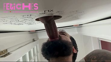 Declara&ccedil_&otilde_es de amor por um Glory Hole - 30/100