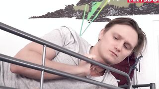 Freya Dee Is Bored So She Fucks Her Roommate While The Internet Is Down - TURNED ON
