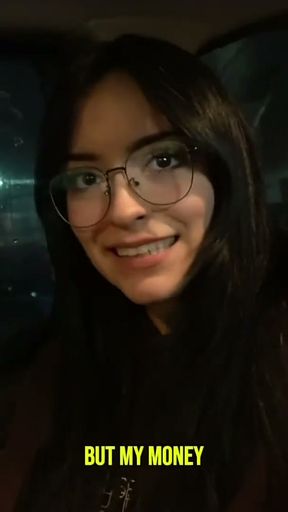 le ofreci pagar por sexo y se ofendio pero la puta no pudo recistir la tentacion   Clip 1