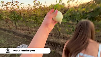 MAGYAR SZEXVIDEO: &Eacute_rik a szőlő