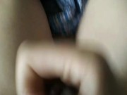 Me masturbo en mi cuarto