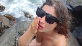 Cheating Wife Cleaned Sperm From Her Face After Hot Blowjob with Stranger on Beach!