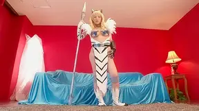 Kyonyu Cosplay Bikini Armor Video 10