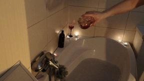 C4SShowers22 Orgasmic April bath with wine [1]