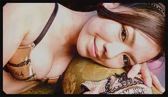 Kei Akanishi fucked with toys while in sexy lingerie