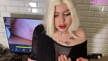 Girlfriend Caught Me Jerking Off To My Busty Stepmom:S1E9