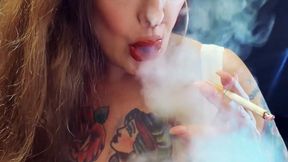 POV - It's just a cigarette, but you're already lost - Newport Menthol