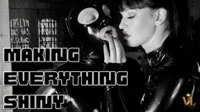 VIVIENNE L'AMOUR - MAKING EVERYTHING SHINY