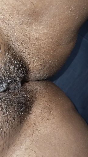 Pakistani Larki Ki Choot Men 2 Finger or Lun Dal Dia