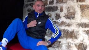 baise par un bisex avec une grosse paire de couilles