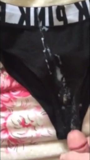 My strong pennis cumshots on my stepsister penties   Clip 1