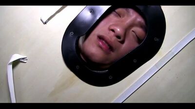 Asian guys are kissing and having some steamy gay sex