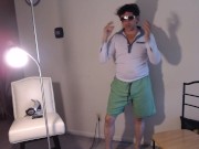 Exhibit A Jock in Cali Trunks Drops 'Em to Jerk!