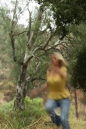 Not Bionic woman S1 - Bree Olson, Rocco Reed