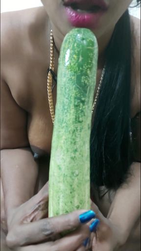 Epic moment from &quot;Tamil sheela amma role play, full dirty talk and amma paiyan podura dream talk, vegetable show&quot;