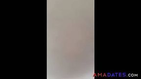 Elle s'empale sur son jouet